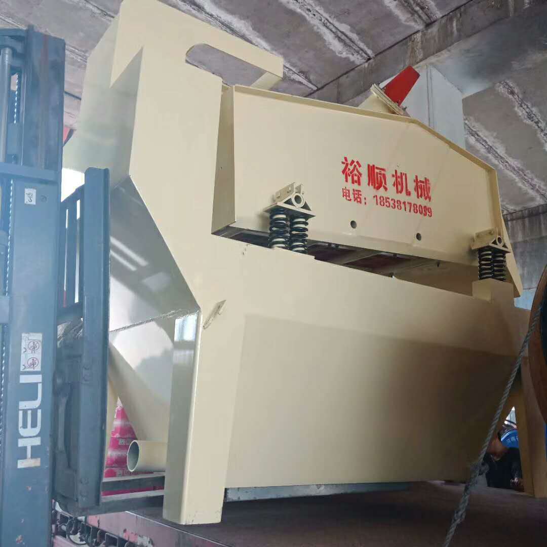 2018年3月26日發(fā)往昆明的細砂回收機